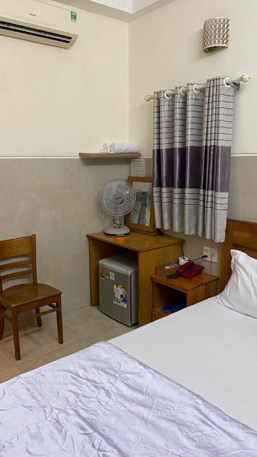 Khach San Le Hoang Dat Ho Chi Minh City Exterior photo